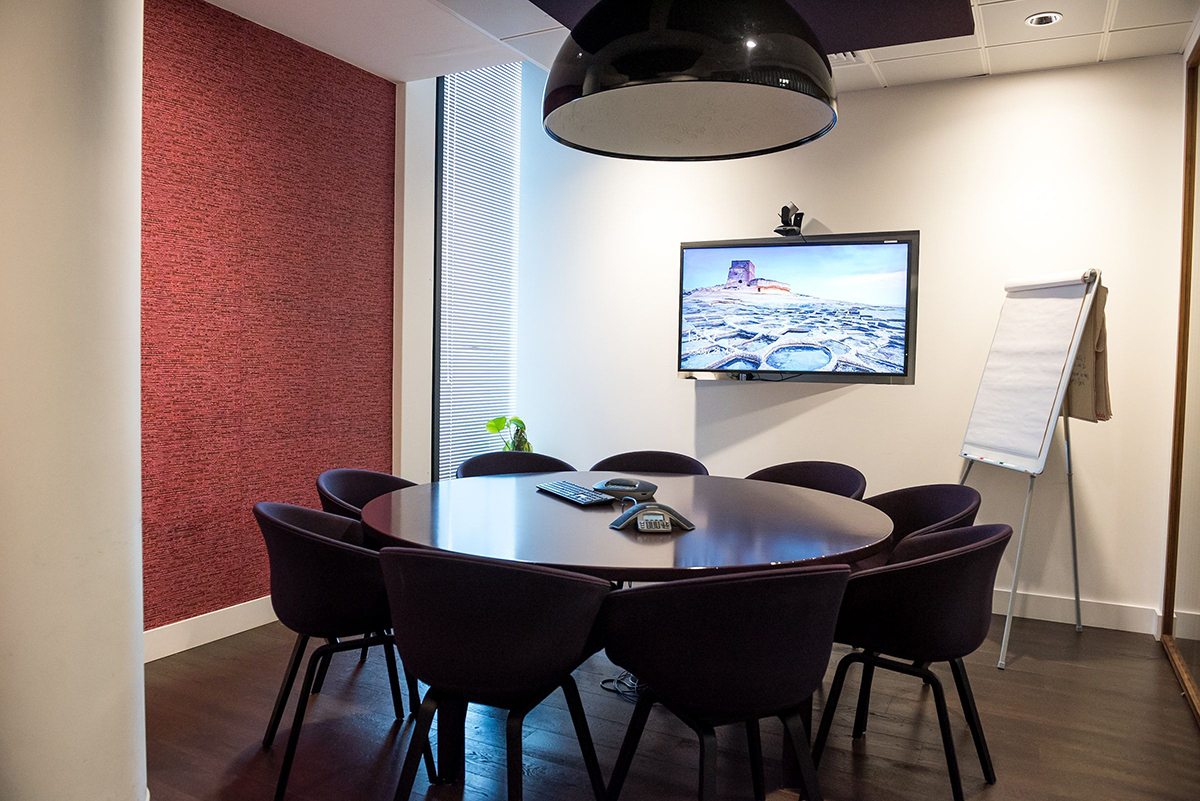 Advantages of Installing an AV System at Your Home Office